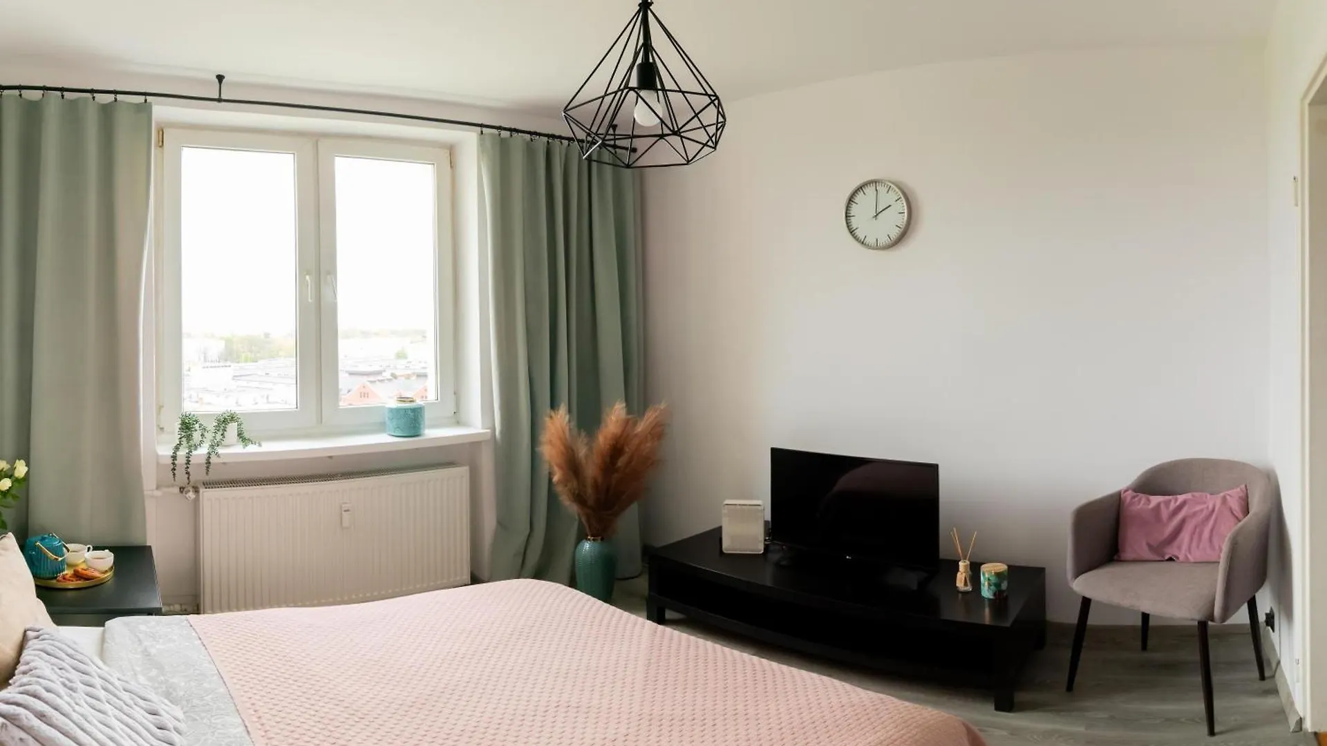 Piotrapartments - Daleka Cozy Train&Airport Apartment 바르샤바 폴란드